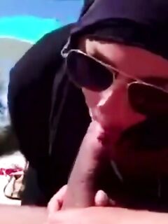 سكس في مكان عام