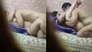 مقطع نيك رايق الواد عامل خرم فى الدولاب ويصور صاحبه وهوا مايك الشرموطه شغال نيك فى كسها متعلها كسها بزبره الكبير كيفها