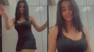 عندها 18 سنه ورقصها يهيج الزوبر