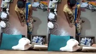 دكتور يعطي الحقنة للمريضة فتسيح منه خالص وتولع ناار